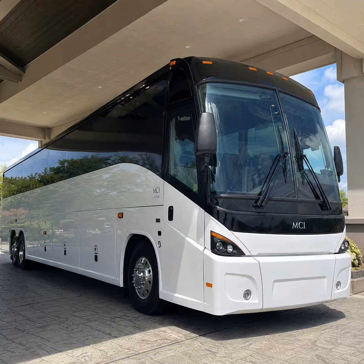 large group and convention airport shuttles serving plano texas