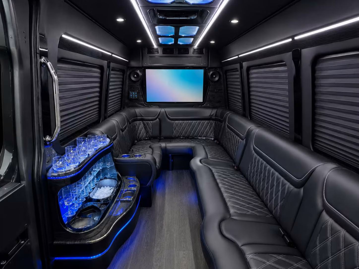 plano school groups and sports teams have a smarter way to travel long distance